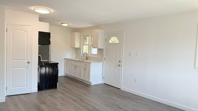 Photo - 224 Grape Hollow Rd