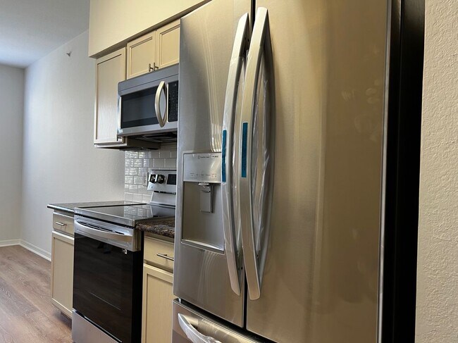 Photo - 7925 Preserve Cir