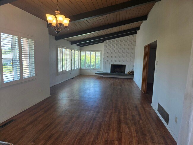 Photo - 5310 Prosperity Ln