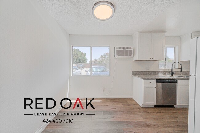 Photo - 8555 Independence Ave Unidad 101