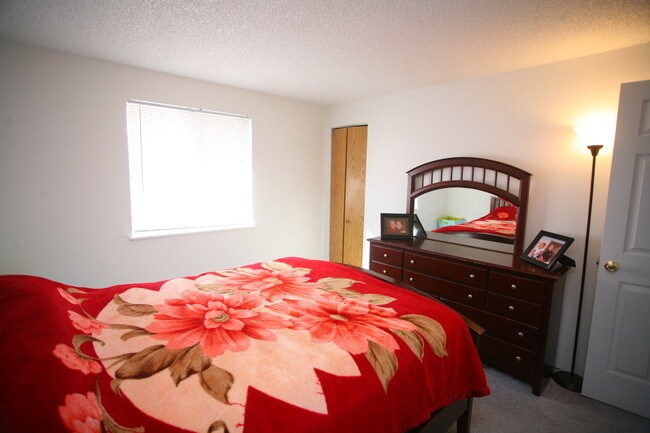 Hood Brook Apartments