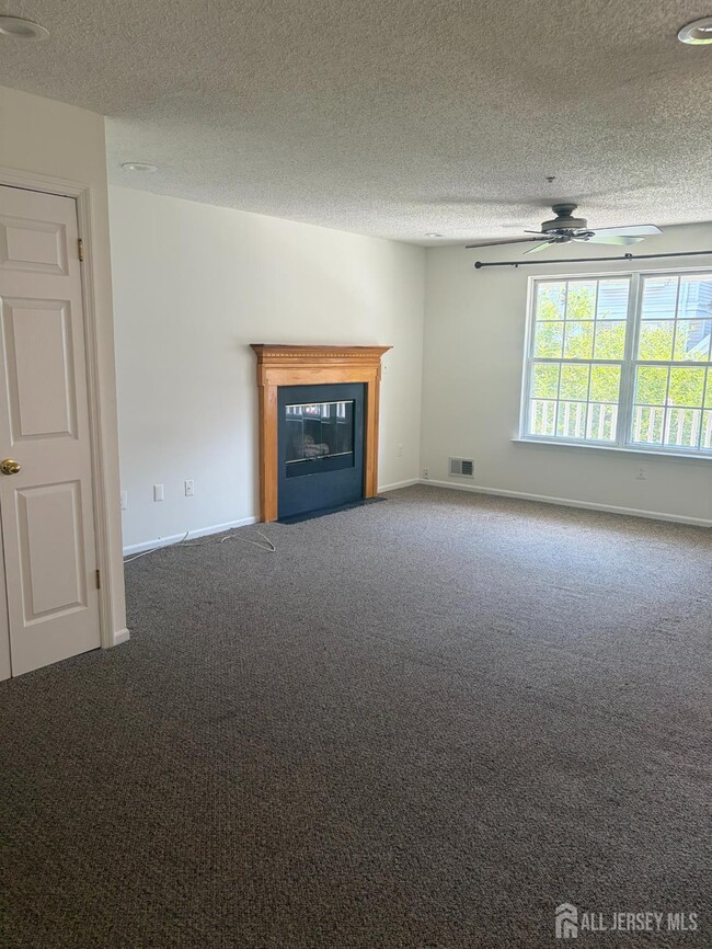 Photo - 14 Prestwick Way