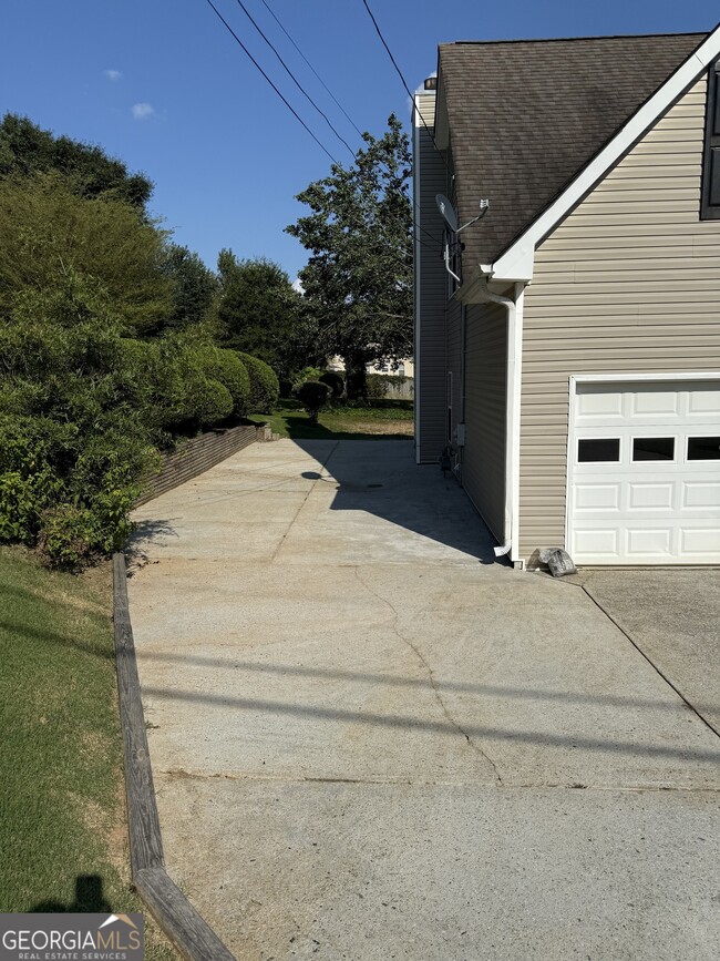 Photo - 7235 Coral Lake Dr