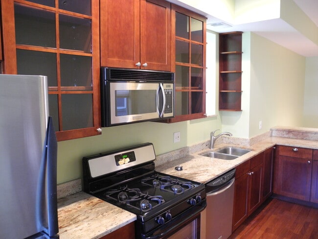 Photo - 1520 E Marquette Rd Unidad 2B