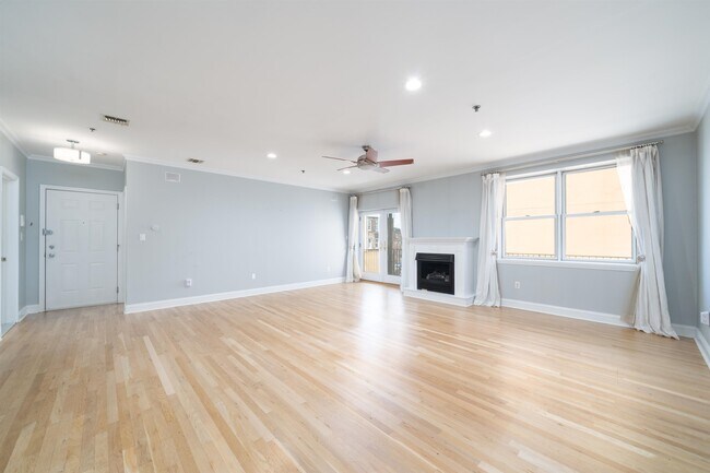 Photo - 452 2nd St Unidad 6 Rental
