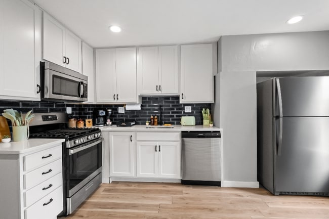 Photo - 5303 Duncan St