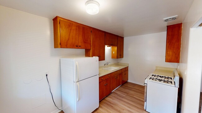 Photo - 1030 Isabella Ave Unit D