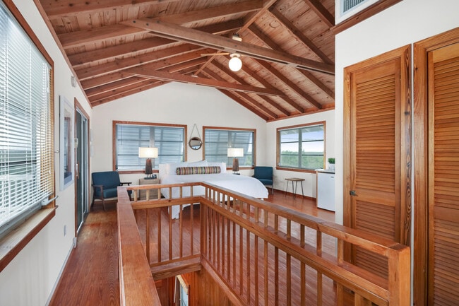 Photo - 53 Barry Ave