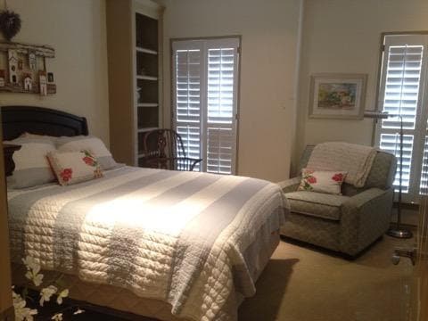 Photo - 6811 Staffordshire