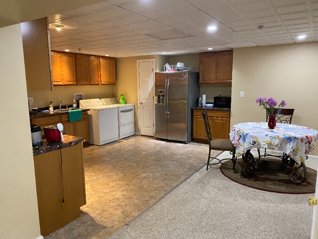 Photo - 8809 Royal Crest Dr