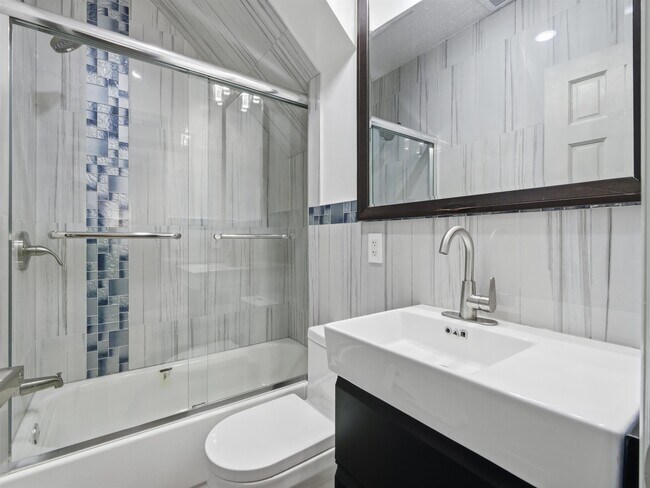 Photo - 232 1st St Unit #1