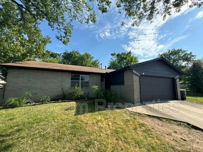 Building Photo - 8506 E 56th St