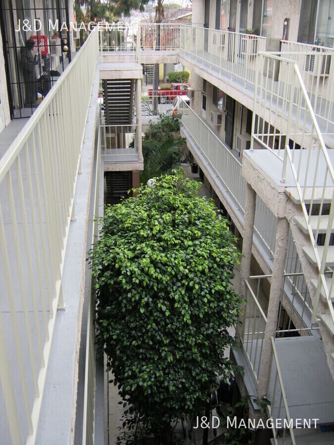 Photo - 4260 44th St