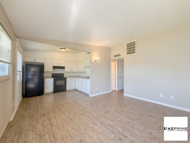 Photo - This Charming 2/1 Phoenix Apartment Unit Offers a Blend of Modern Comfort and Convenience!