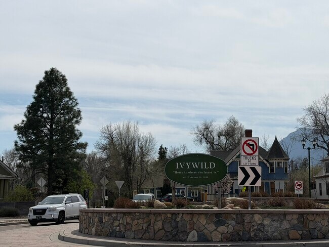 Photo - 1746 Creek Edge Vw