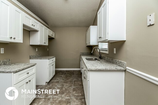 Photo - 831 Rosewood Cir