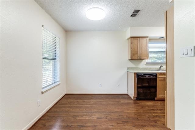 Photo - 10350 Country Club Dr