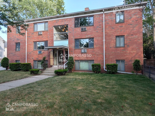 Photo - 109 Oxford St