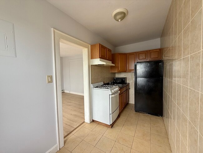 165 Davis Ave