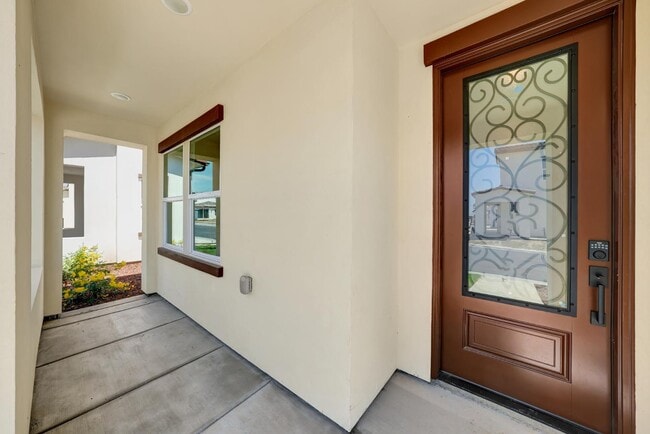 Photo - 168 N Falcon Ave