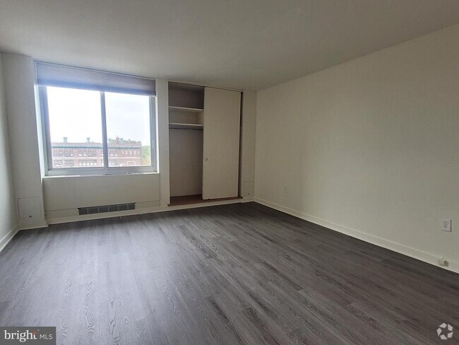 Building Photo - 604-36 S Washington Square Unit 613 Rental