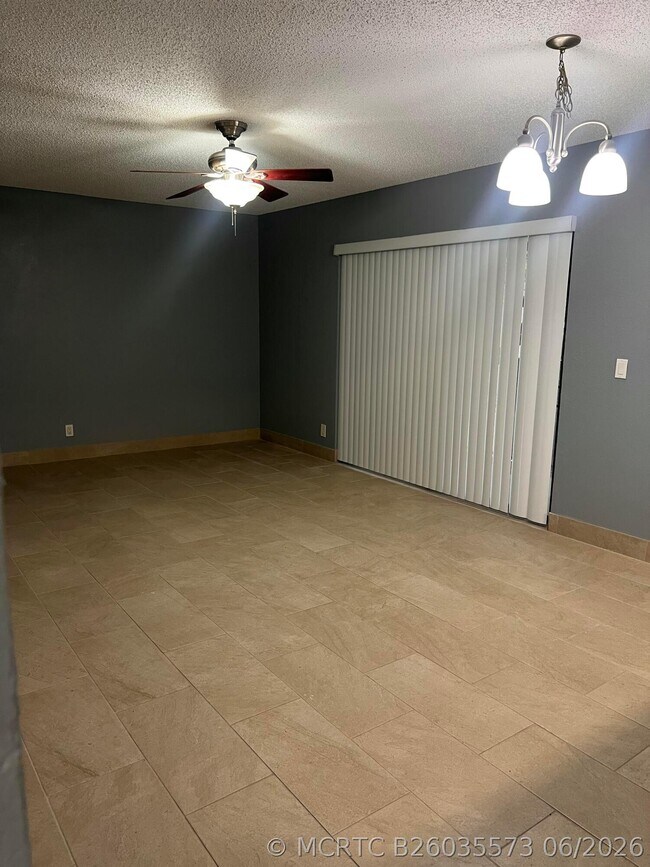 Photo - 1661 Balfour Point Dr Unit E