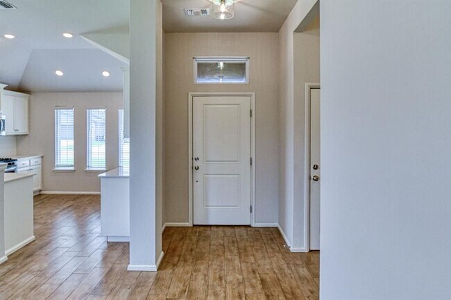 Photo - 8712 Thera Dr