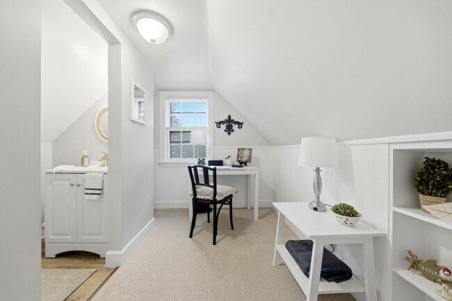 Photo - Furnished 3-Bedroom Single-Family Home in Lancaster