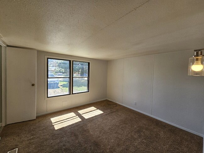 Photo - 89 Homestead Dr