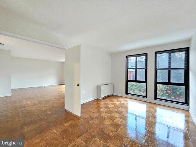 Photo - 1280 21st St NW Unit 402