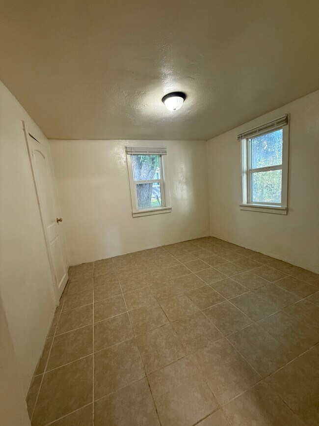 Photo - 1011 4th St N Unidad 3