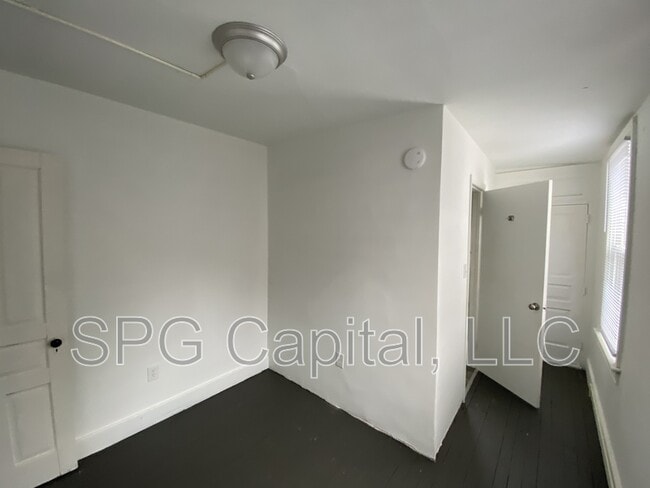 Photo - 648 W College Ave