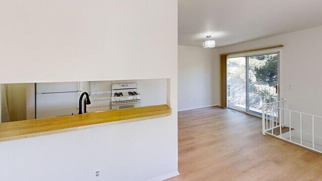 Photo - 2718 Glenbridge Ct Unit Entire