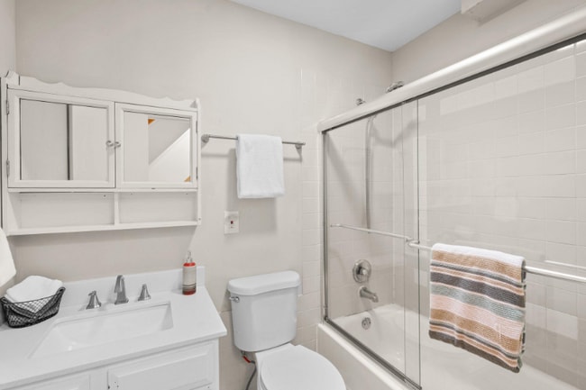 Photo - 628 S Paca St