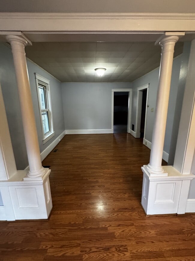 Photo - 317 Porter Ave