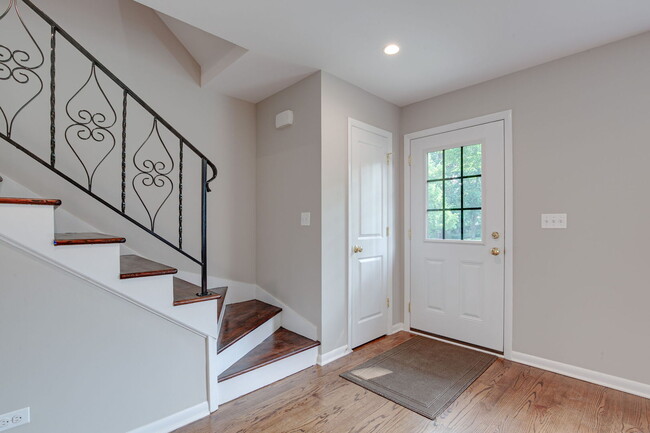 Photo - 42 S Maywood Rd