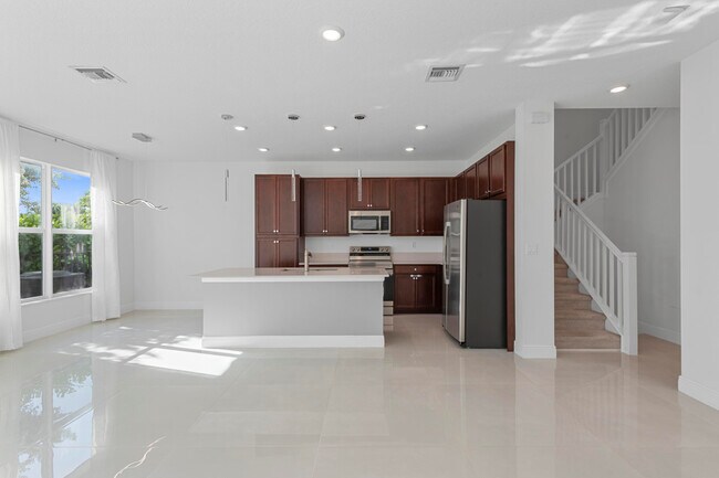 Photo - 4352 Veleiros Ave