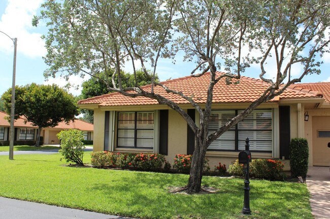 4525 Nutmeg Tree Ln