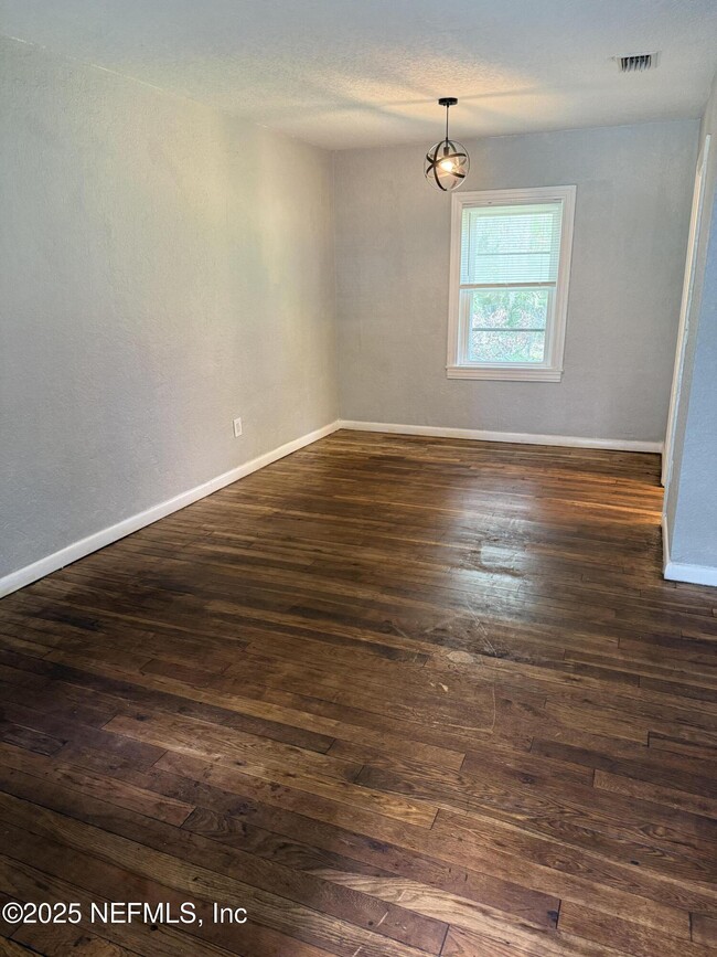 Photo - 1925 Jones St