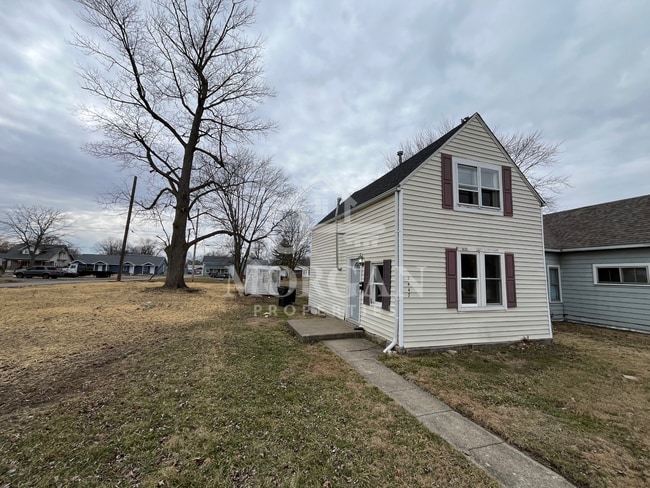 Building Photo - 2447 Jackson St