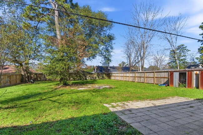 Building Photo - 6519 Bridgegate Dr