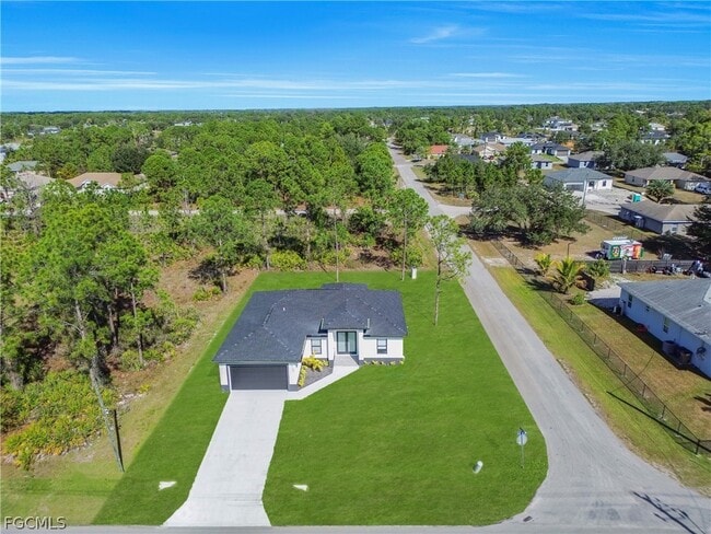 Photo - 2700 42nd St W