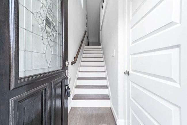Photo - 2022 Groveland Glen Dr