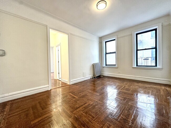 Photo - 21 Magaw Pl Unit 5E