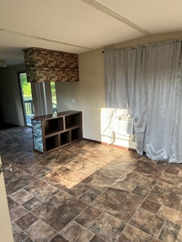 Photo - 106 Amanda Dr