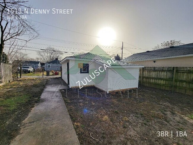 Photo - 1513 N Denny St