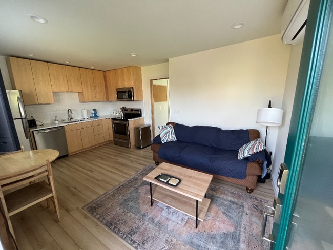 Photo - 632 S Rochester St