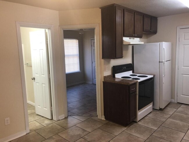 Photo - 309 Shirley Dr