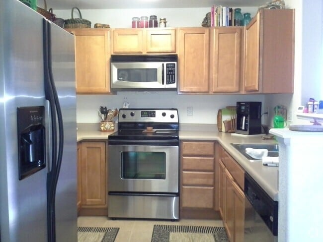 Building Photo - 5800 Tower Rd Rental
