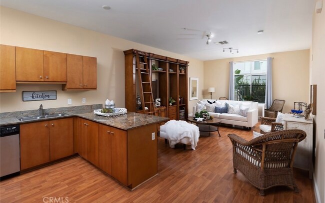 Photo - 435 W Center Street Promenade Unidad 210